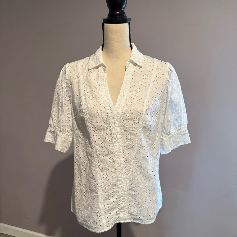 Kut from the Kloth loose fitting white top